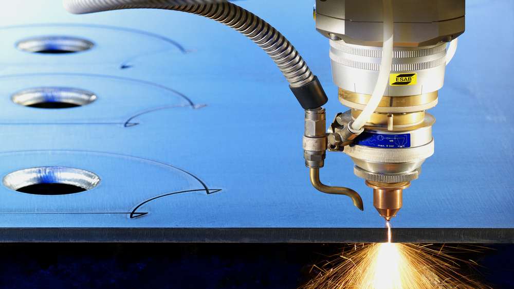 laser-cutting-metal